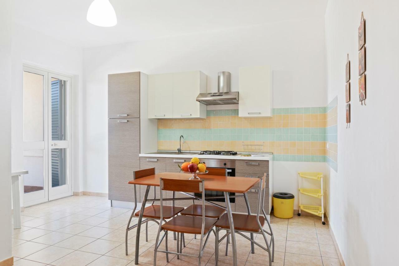 Focallo Seaside Holiday Flat 圣玛丽亚德尔法加洛 外观 照片
