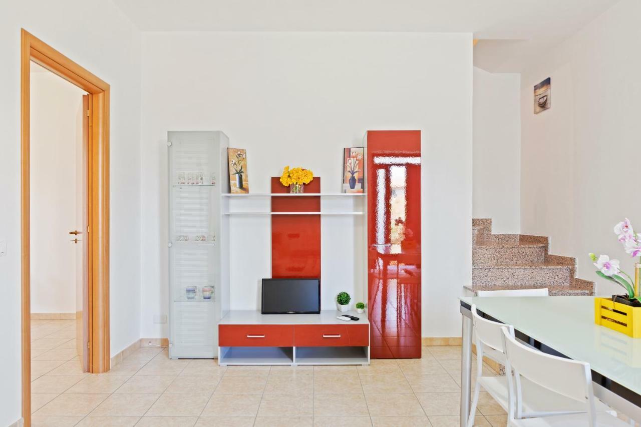 Focallo Seaside Holiday Flat 圣玛丽亚德尔法加洛 外观 照片